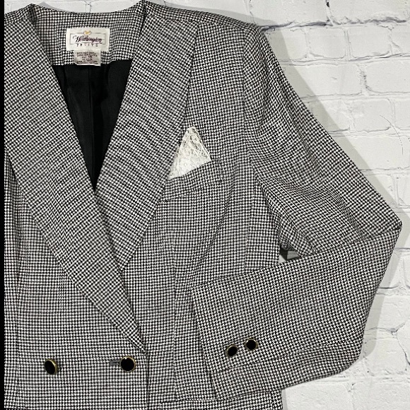 Vintage 90sBlack and White Houndstooth Print Blazer, Lace Hanky Button Front - Picture 3 of 10